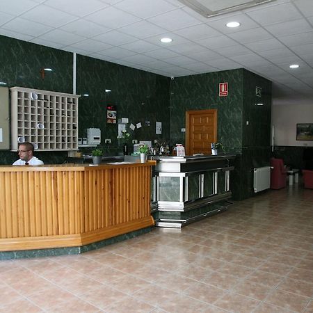 Hostal La Casa De Enfrente Málaga Dış mekan fotoğraf