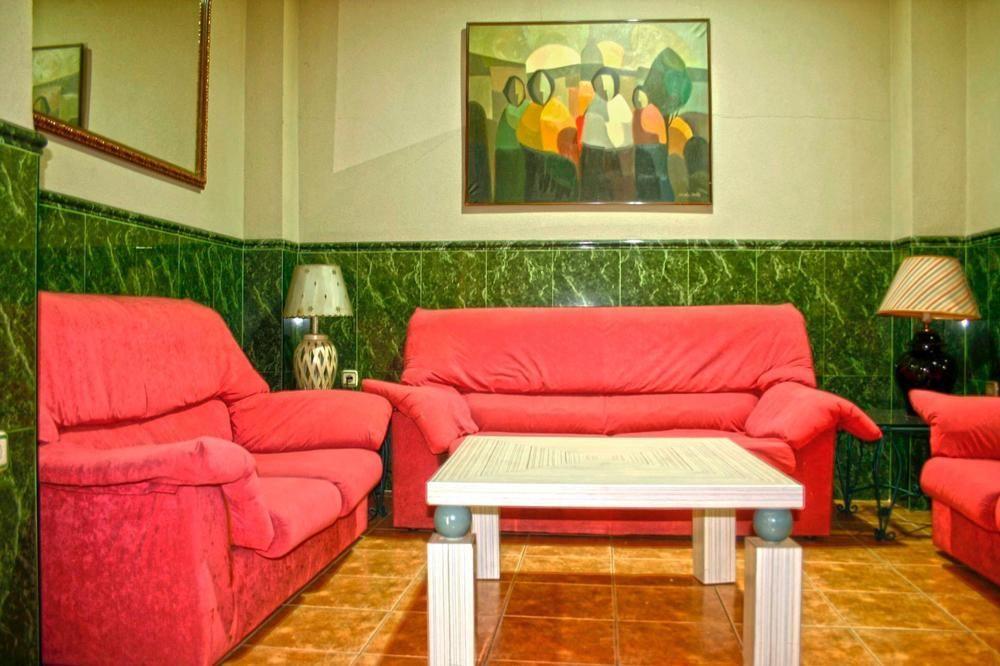 Hostal La Casa De Enfrente Málaga Dış mekan fotoğraf