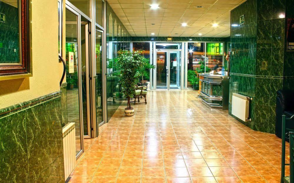 Hostal La Casa De Enfrente Málaga Dış mekan fotoğraf