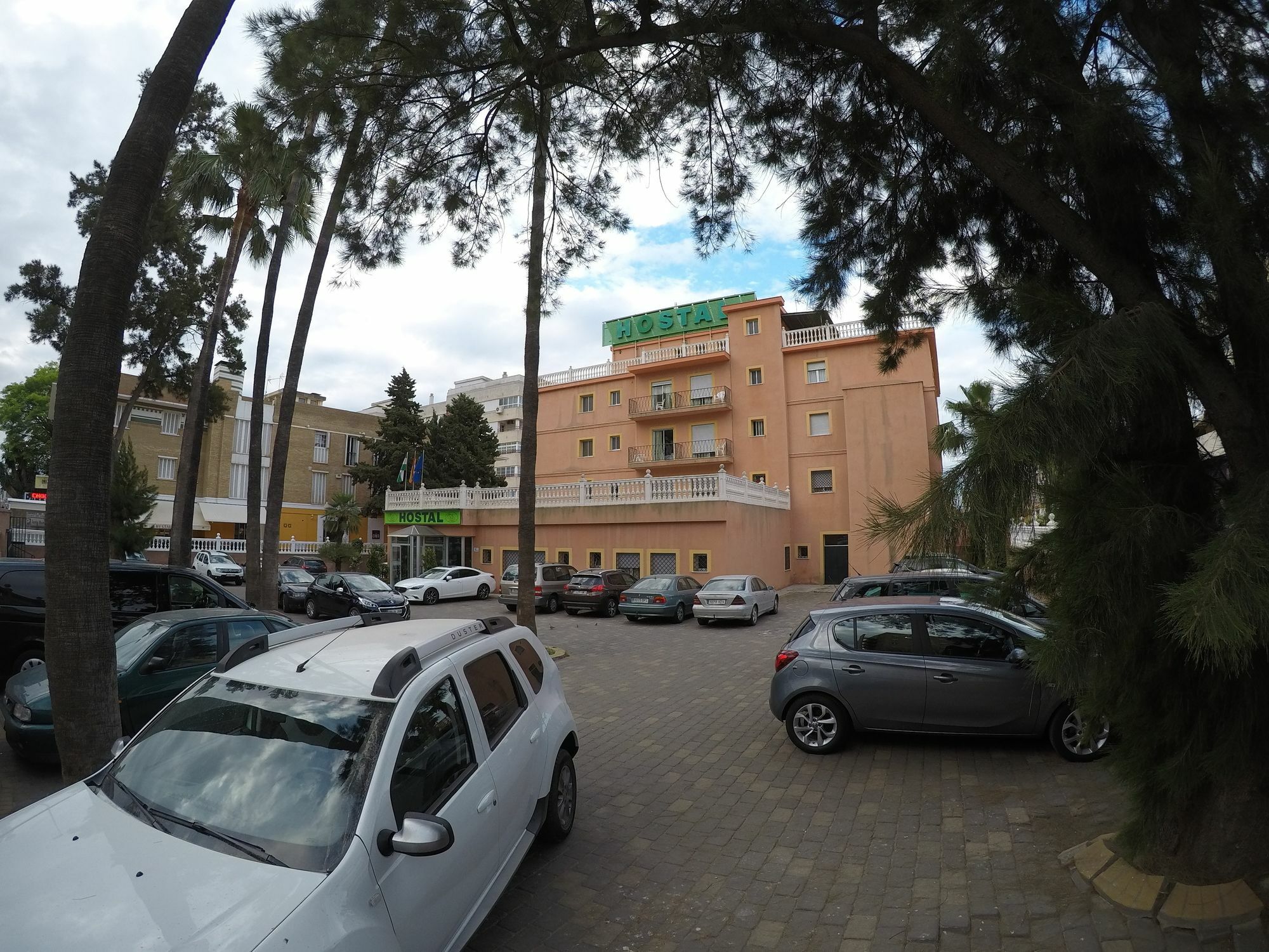 Hostal La Casa De Enfrente Málaga Dış mekan fotoğraf