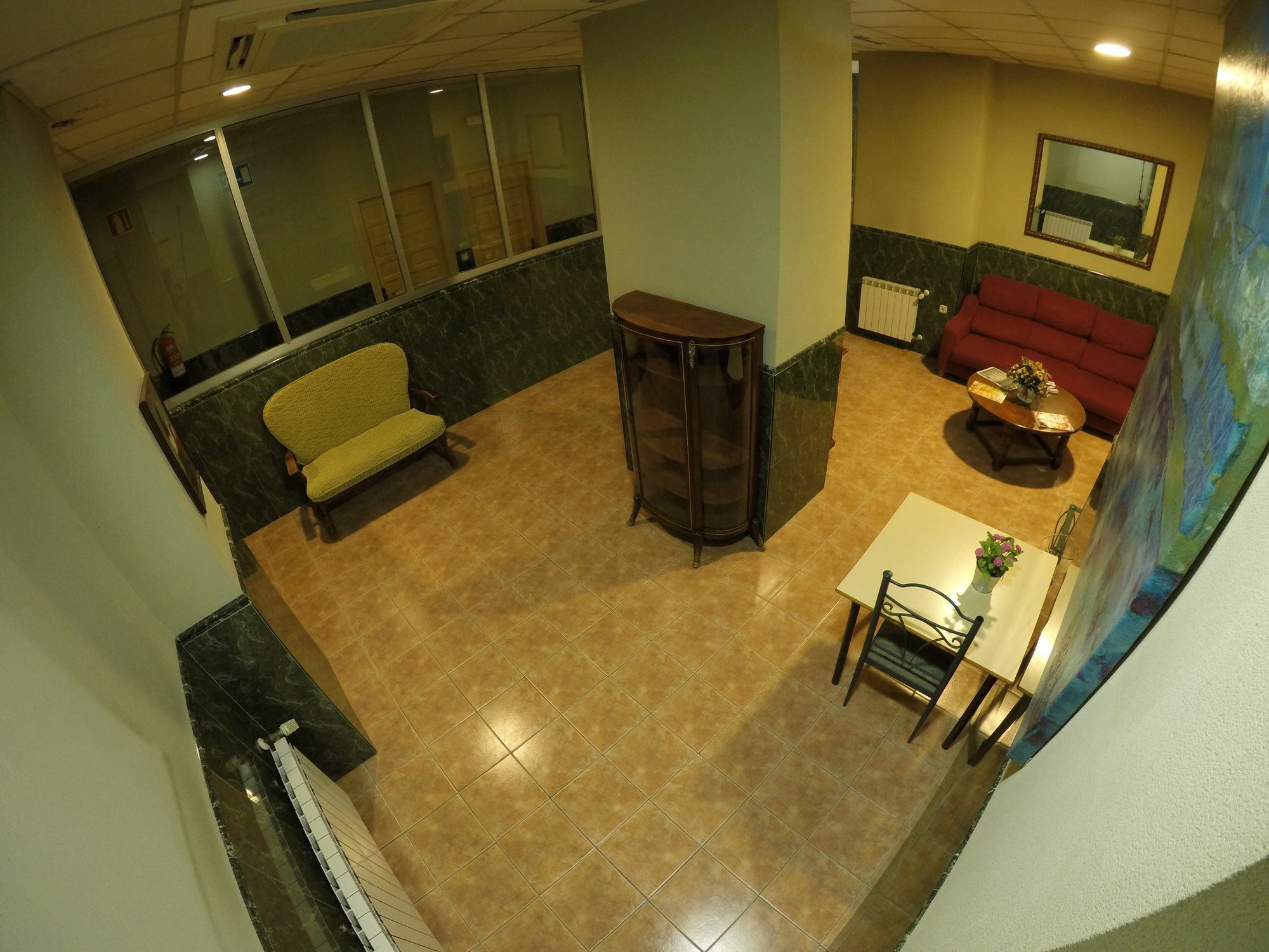 Hostal La Casa De Enfrente Málaga Dış mekan fotoğraf