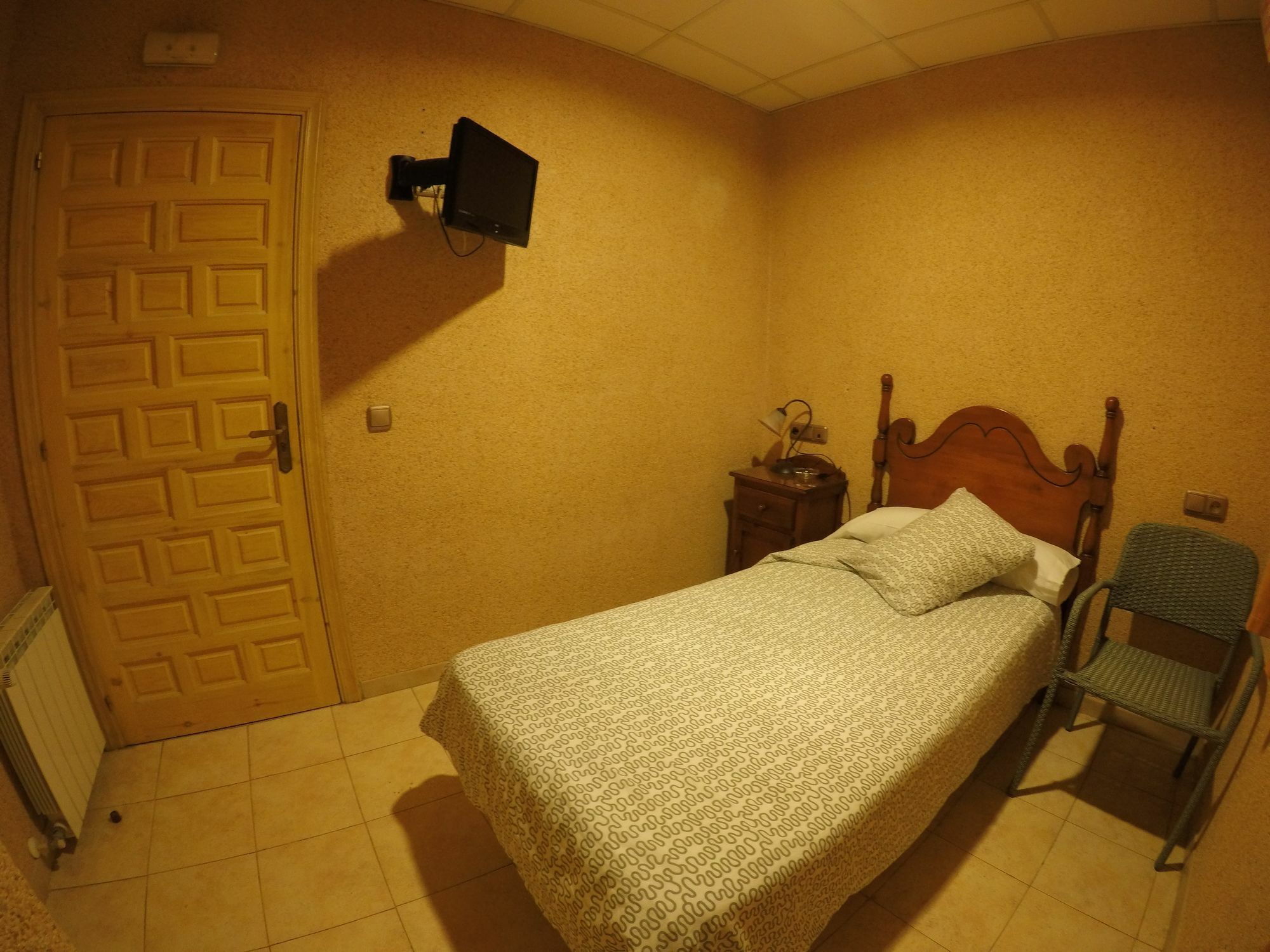 Hostal La Casa De Enfrente Málaga Dış mekan fotoğraf