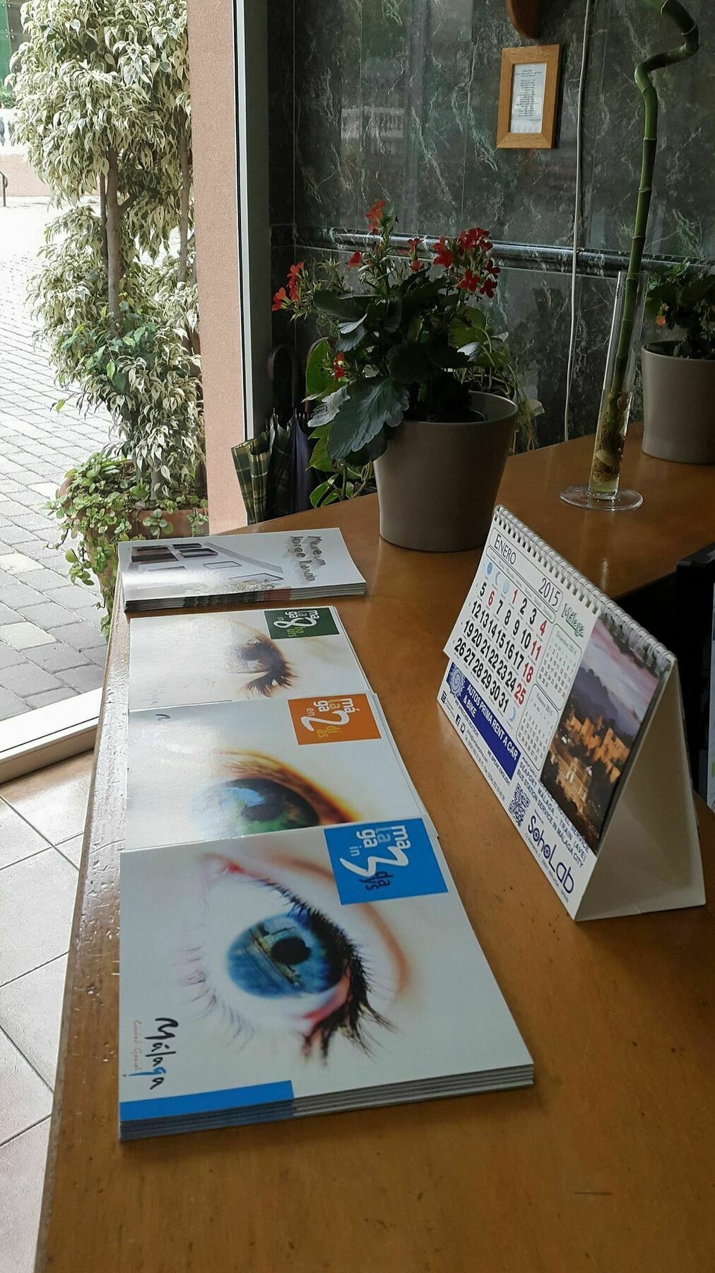 Hostal La Casa De Enfrente Málaga Dış mekan fotoğraf