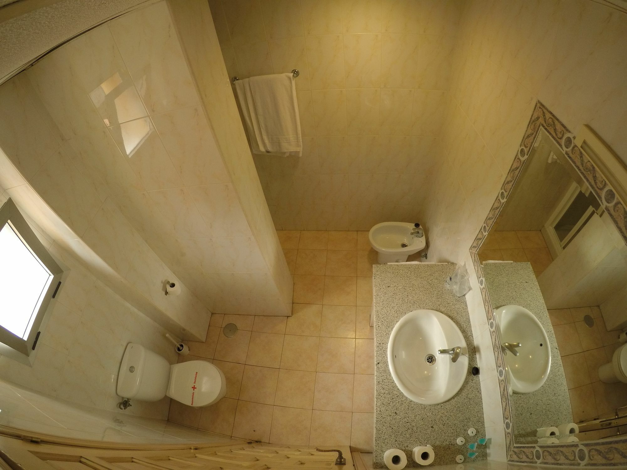 Hostal La Casa De Enfrente Málaga Dış mekan fotoğraf