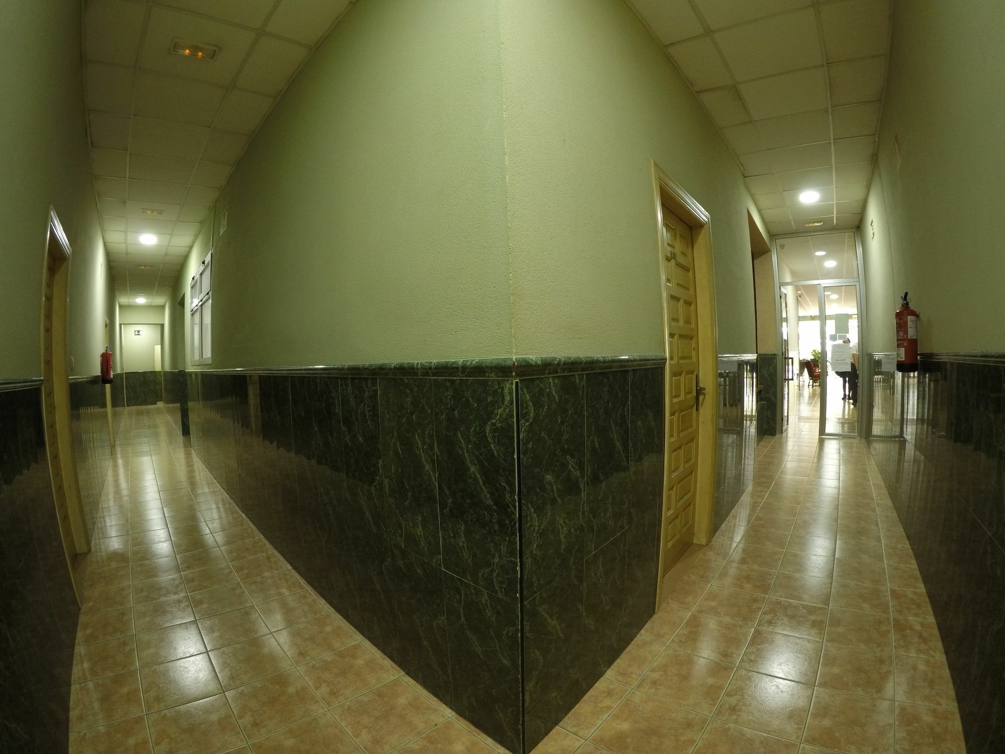 Hostal La Casa De Enfrente Málaga Dış mekan fotoğraf